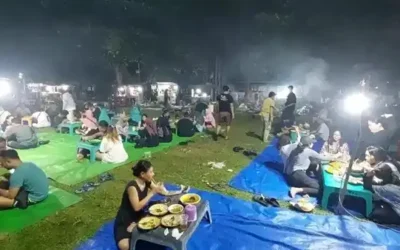 Tempat Nongkrong di Alun-Alun Karimunjawa Pada Malam Hari
