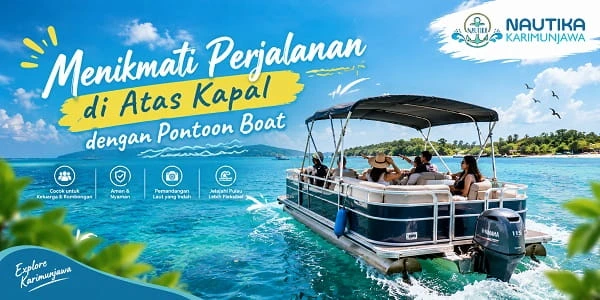 Menikmati perjalanan di atas pontoon boat di Karimunjawa